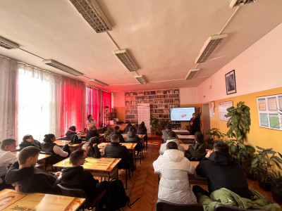 УЧЕНИЦИ ОТ ПГИ „КАРЛ МАРКС“ - СМОЛЯН СА ДЕТЕКТИВИ НА ЕВРОПЕЙСКИ ПРОЕКТИ