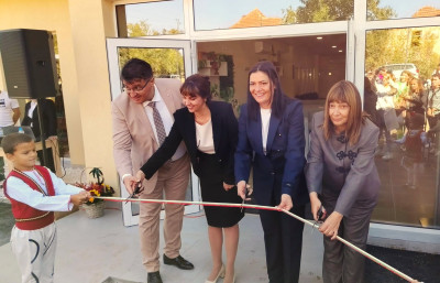 Министърът на труда и социалната политика Наталия Ефремова откри новата сграда на Дом за стари хора „Баба Марта“ в с. Липница