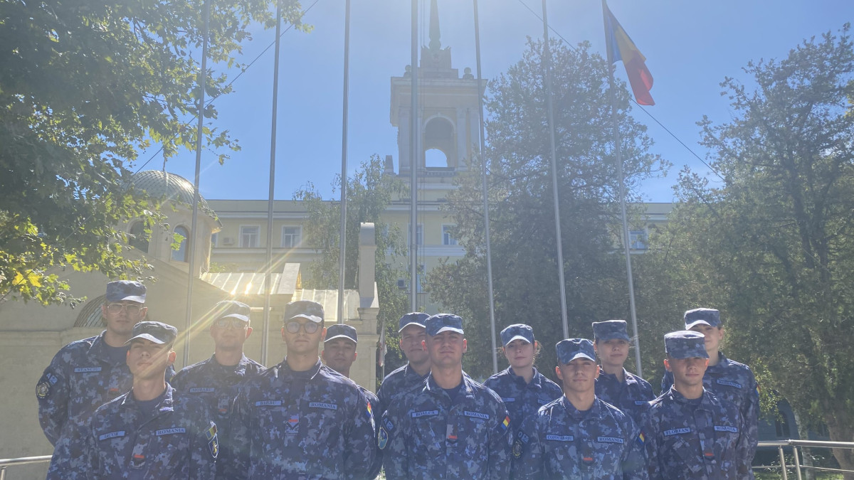 РУМЪНСКИ КУРСАНТИ ЗАПОЧНАХА ОБУЧЕНИЕ В МОРСКО УЧИЛИЩЕ