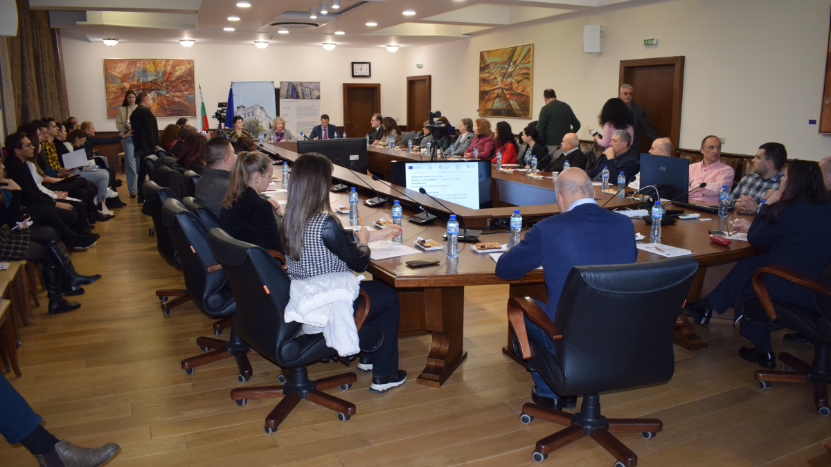 ОИЦ-ВАРНА СЕ ВКЛЮЧИ В ПРЕСКОНФЕРЕНЦИЯ ПО ПРОЕКТ ПО ПРОГРАМА „ОБРАЗОВАНИЕ“