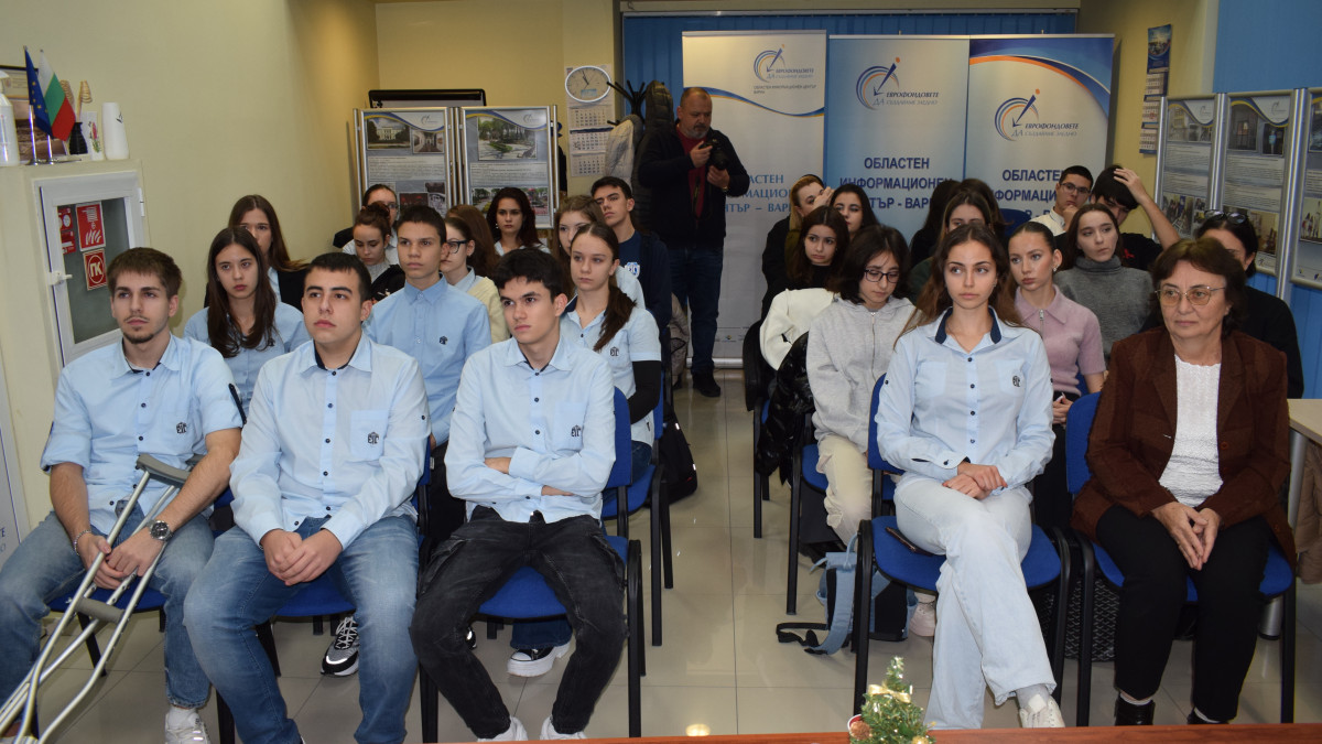 ОИЦ-ВАРНА ПРЕДСТАВИ ИСУН 2020 ПРЕД „ДЕТЕКТИВИ НА ЕВРОПЕЙСКИ ПРОЕКТИ“