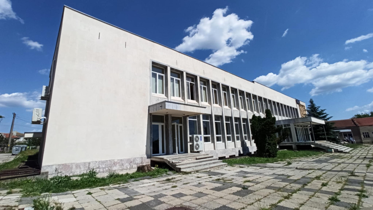 ПО ПРОЕКТ ОБНОВИХА СГРАДАТА НА КУЛТУРНИЯ ДОМ ВЪВ ВЪЛЧИ ДОЛ 
