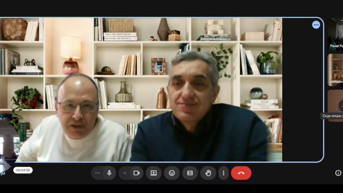 Експертите Пламен Пеев и Станислав Станев