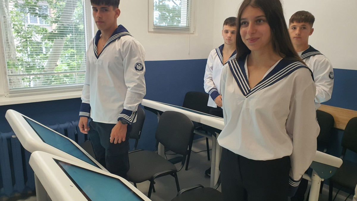 НОВ STEM ЦЕНТЪР В ПГМКР „СВЕТИ НИКОЛА“ – БУРГАС ПОДГОТВЯ БЪДЕЩИТЕ МОРСКИ КАДРИ ЧРЕЗ ВИСОКИ ТЕХНОЛОГИИ