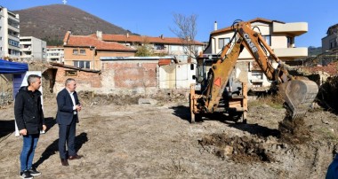 Започна изграждането на два нови социални центъра в община Сливен