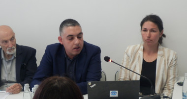 Управителят на Областния информационен център –Търговище, Пейо Беров представи информация за реализираните проекти  в сферата на образованието, обучението и развиването на умения за област Търговище за програмен период 2014-2020