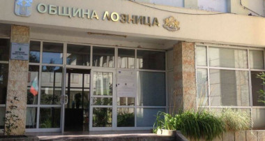 Община Лозница