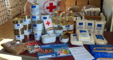 БЧК СТАРТИРА РАЗДАВАНЕТО НА ПРОДУКТИ НА УЯЗВИМИ ХОРА В ОБЛАСТ СМОЛЯН