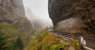 ОБЩИНА ДЕВИН ПОЛУЧАВА НАД 5 МЛН. ЛЕВА ЗА РЕНОВИРАНЕ НА ПЪТИЩА