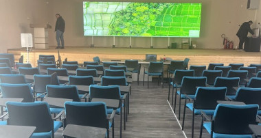 Високотехнологична конферентна зала отваря врати във Ветеринарната гимназия в Ловеч