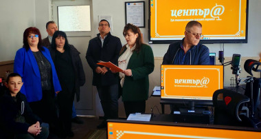 НОВО ПРОСТРАНСТВО ЗА ДИГИТАЛНИ УМЕНИЯ ОТВОРИ ВРАТИ В ЧИТАЛИЩЕТО В КВАРТАЛ НАСТАН, ДЕВИН